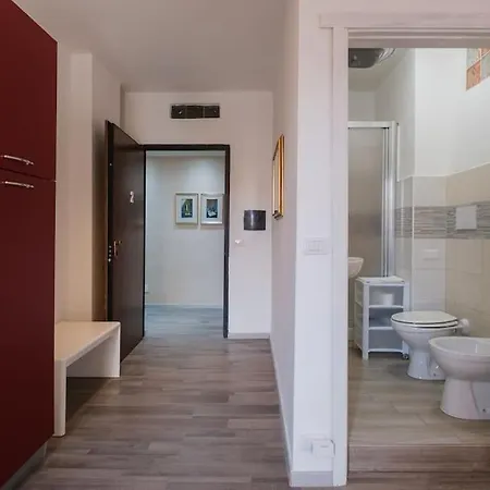 Splendido Open Space In Centro Citta A オルビア
